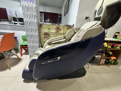 JC Buckman Massage Chair 330