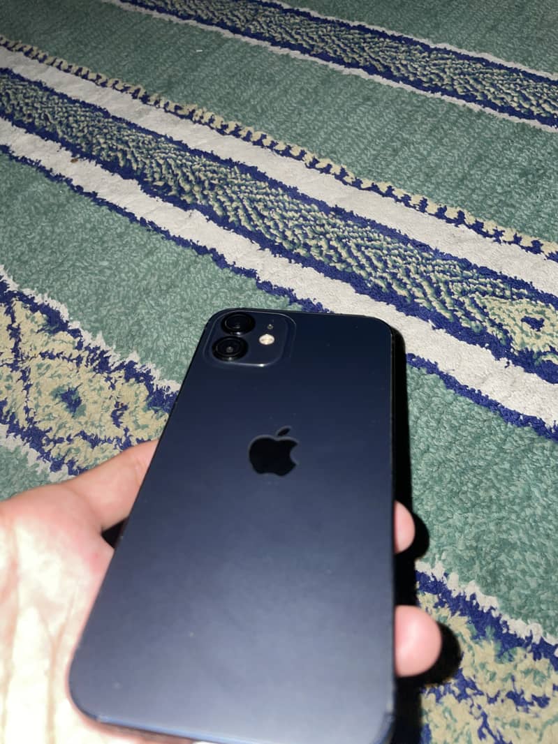 Apple iPhone 12 0
