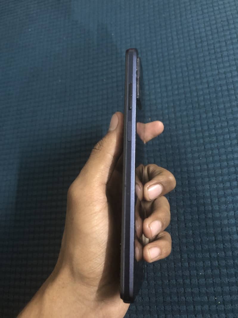 Motorola E22 2