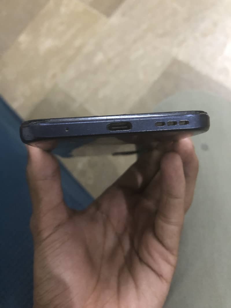 Motorola E22 5