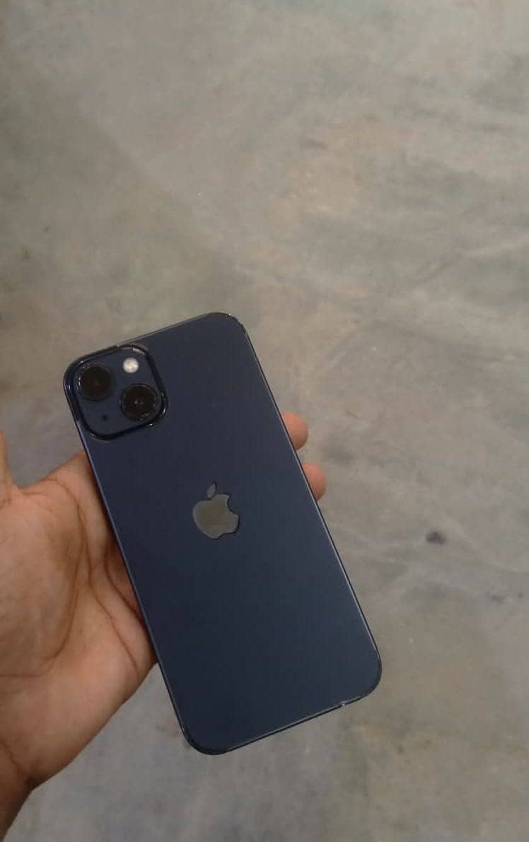 Apple iPhone 13 1