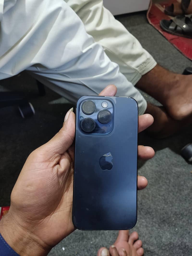 Apple iPhone 15 Pro 1