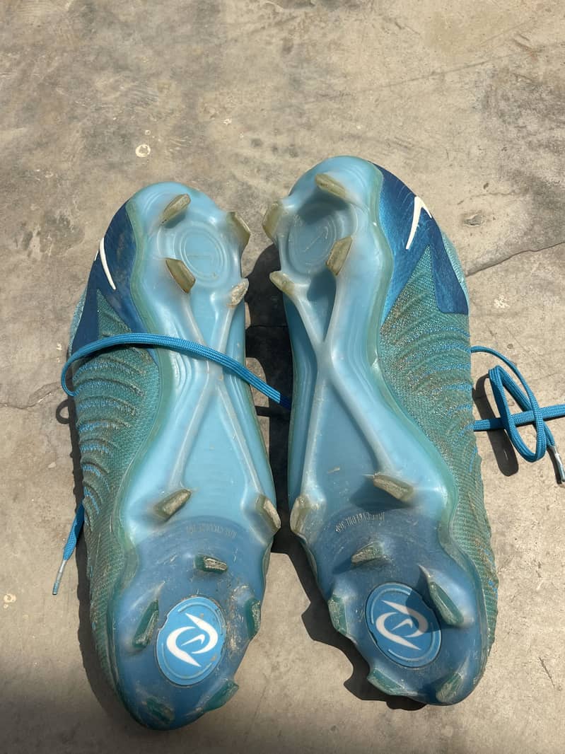 Nike phantom 2