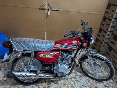 Honda 125 27 me model new sticker open latter.