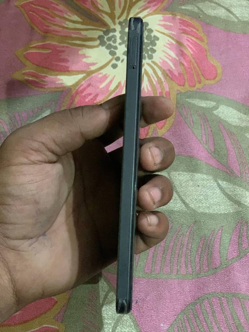 Realme Note 60x 4