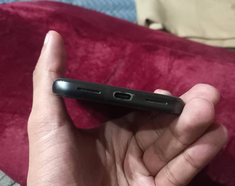 Google pixel 8 4