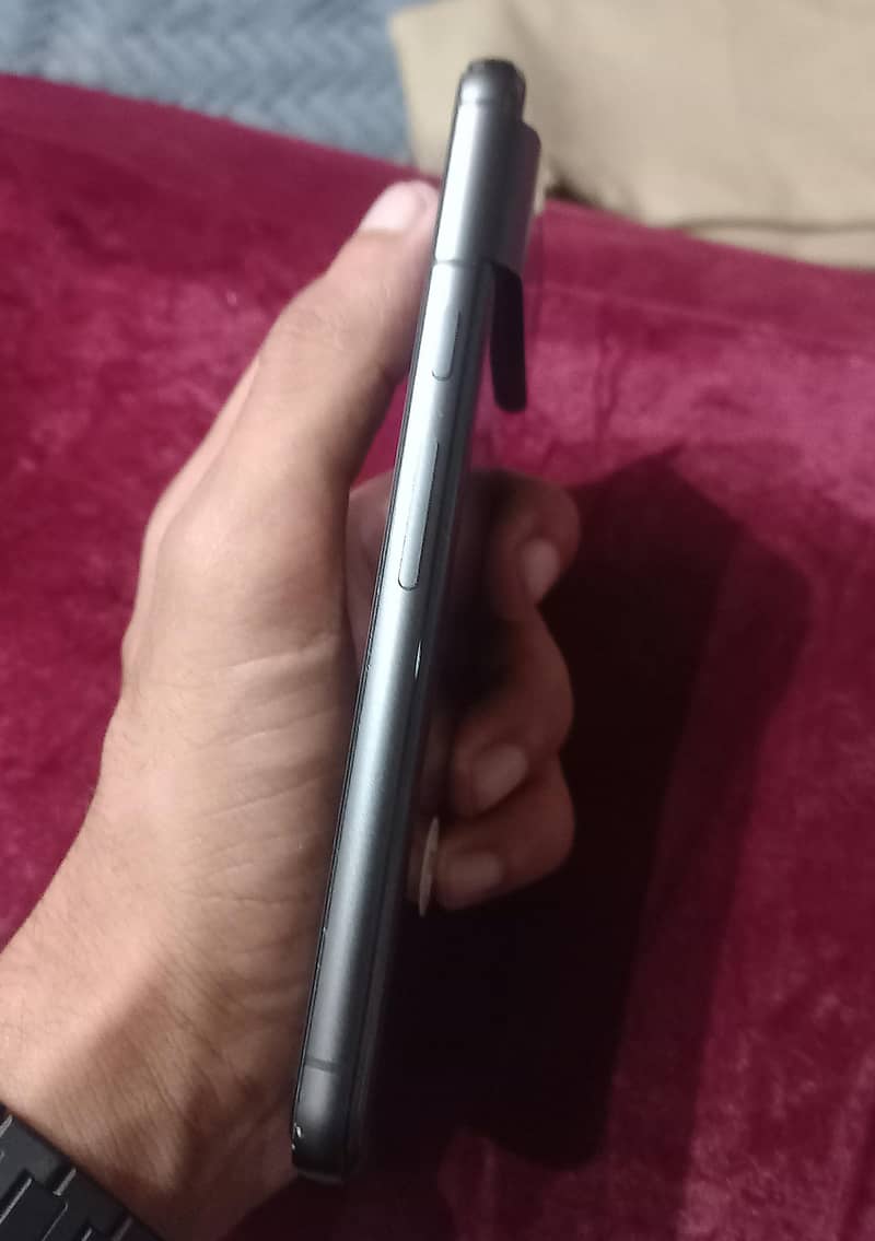 Google pixel 8 5