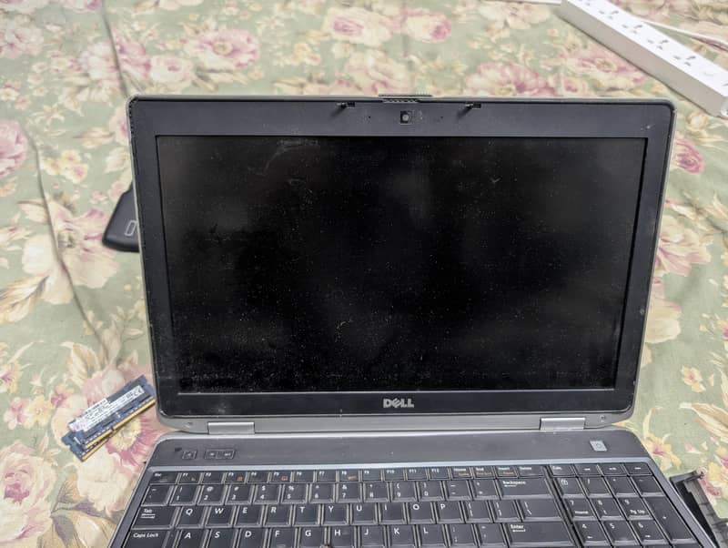 Dell Latitude E6550 1