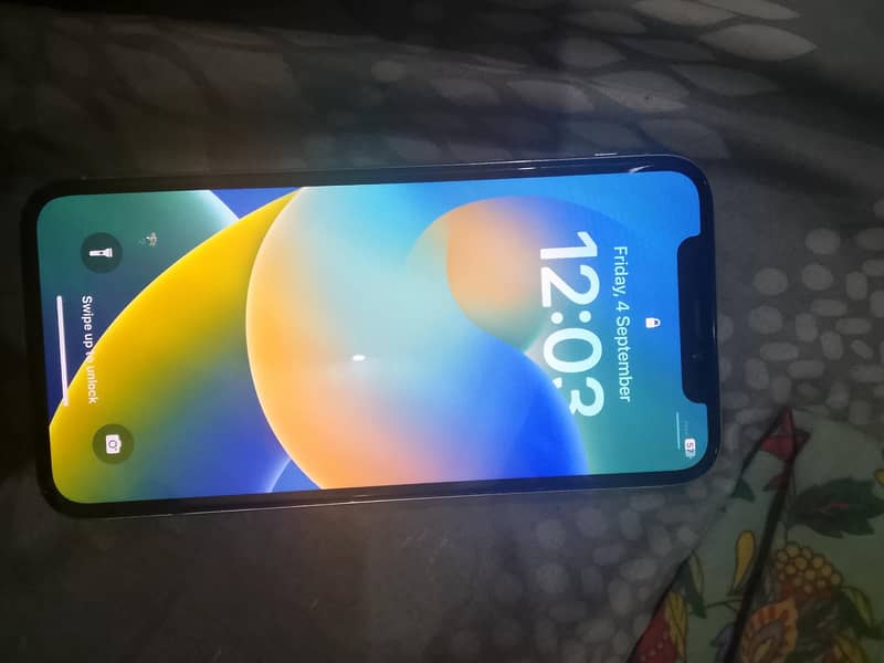Apple iPhone X 3
