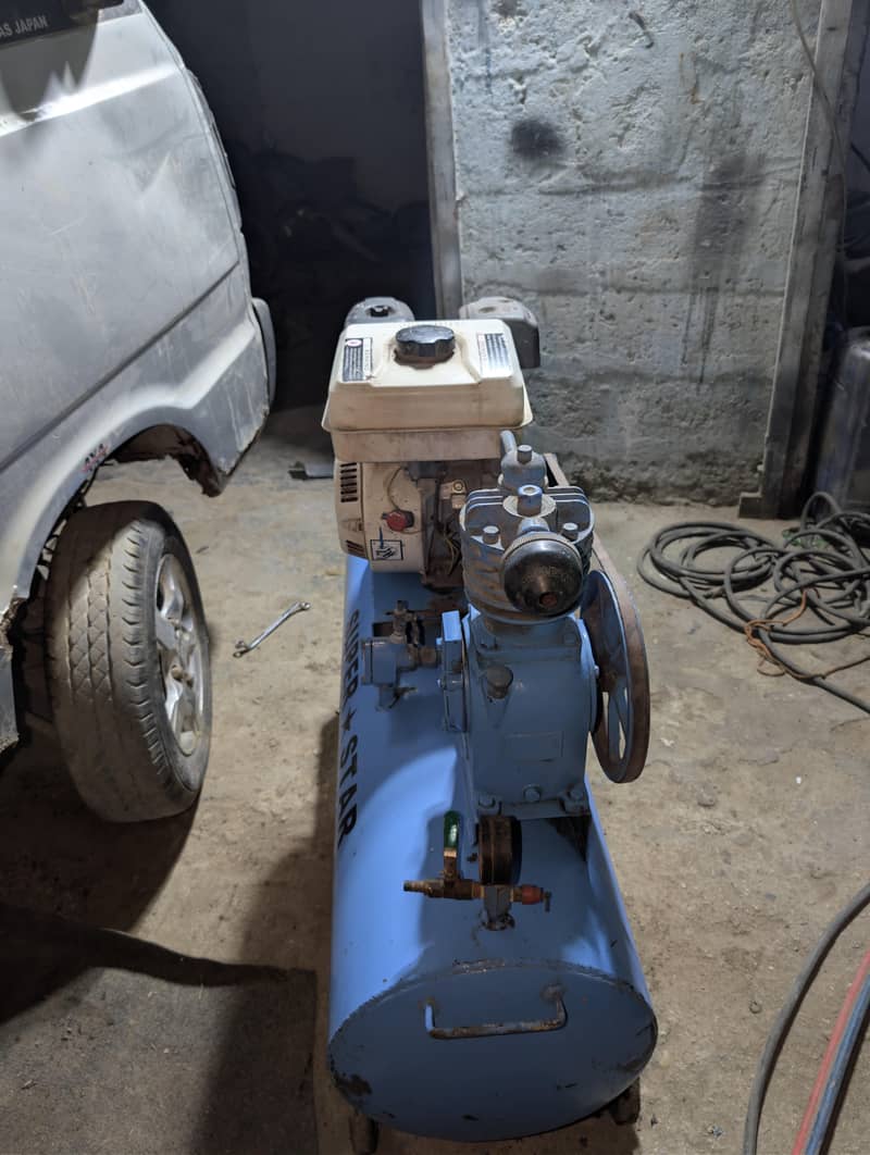 AIR COMPRESSOR 4