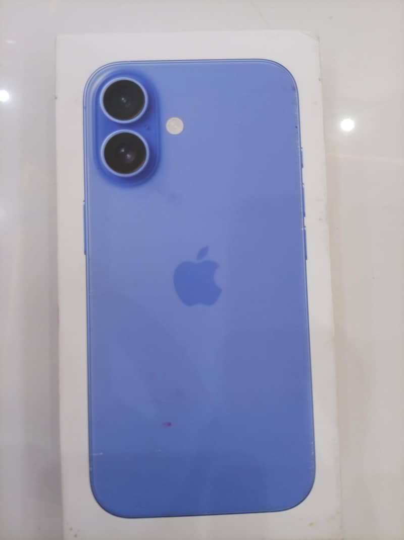 Apple iPhone 16 0