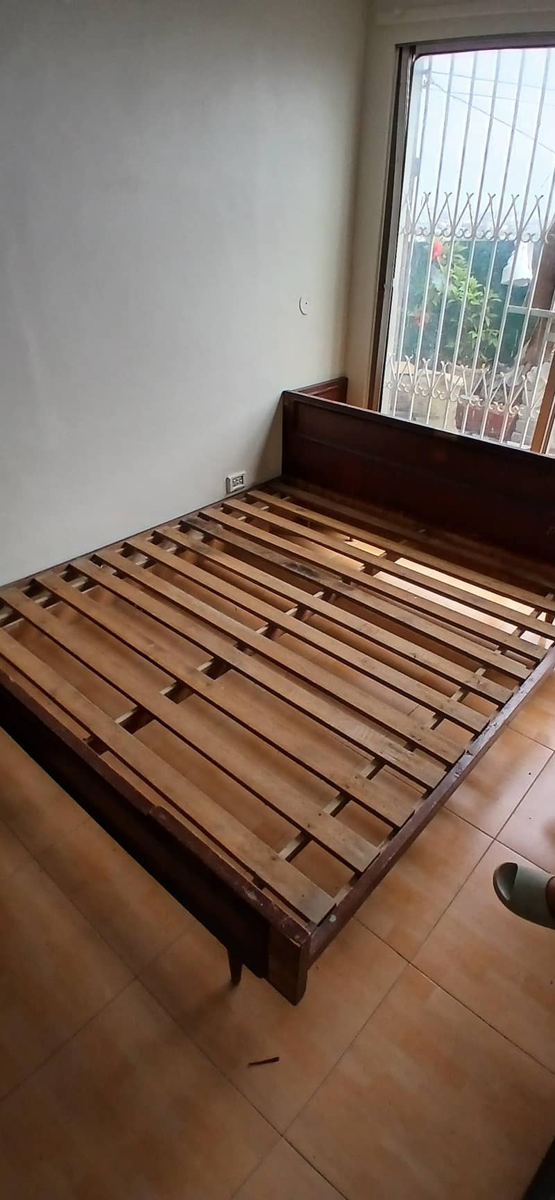 used bed 1