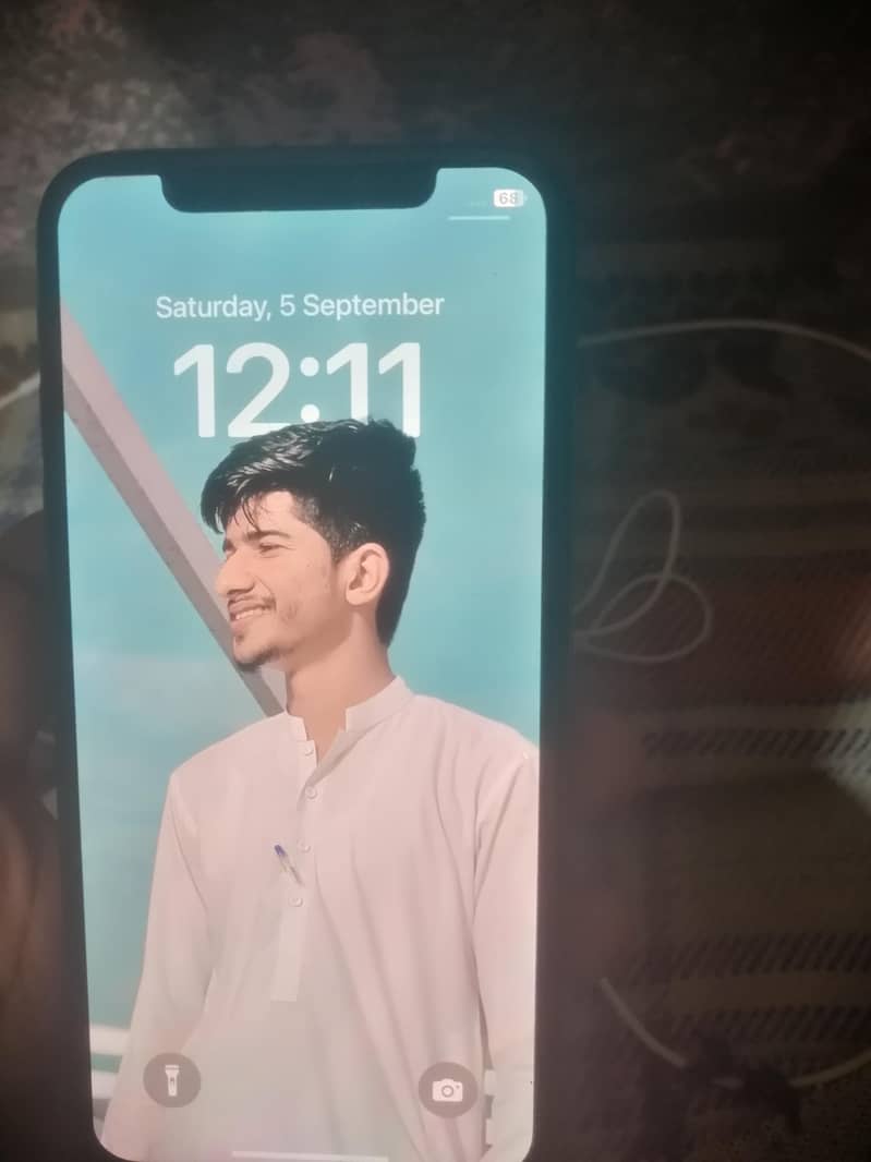 Apple iPhone XS 3