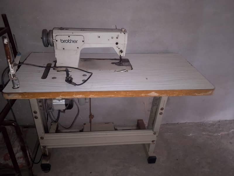 sewing machine 0