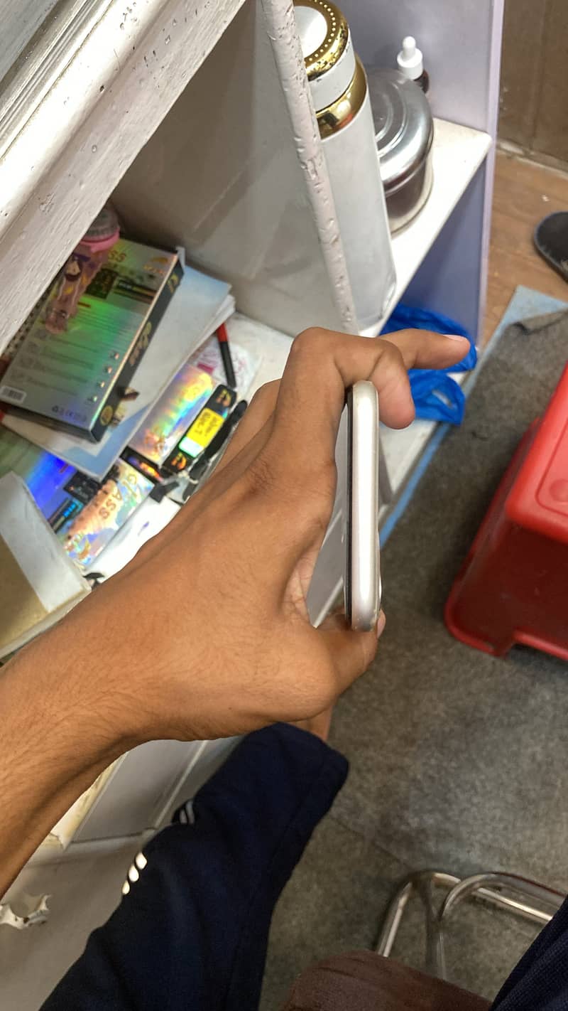Apple iPhone 11 2