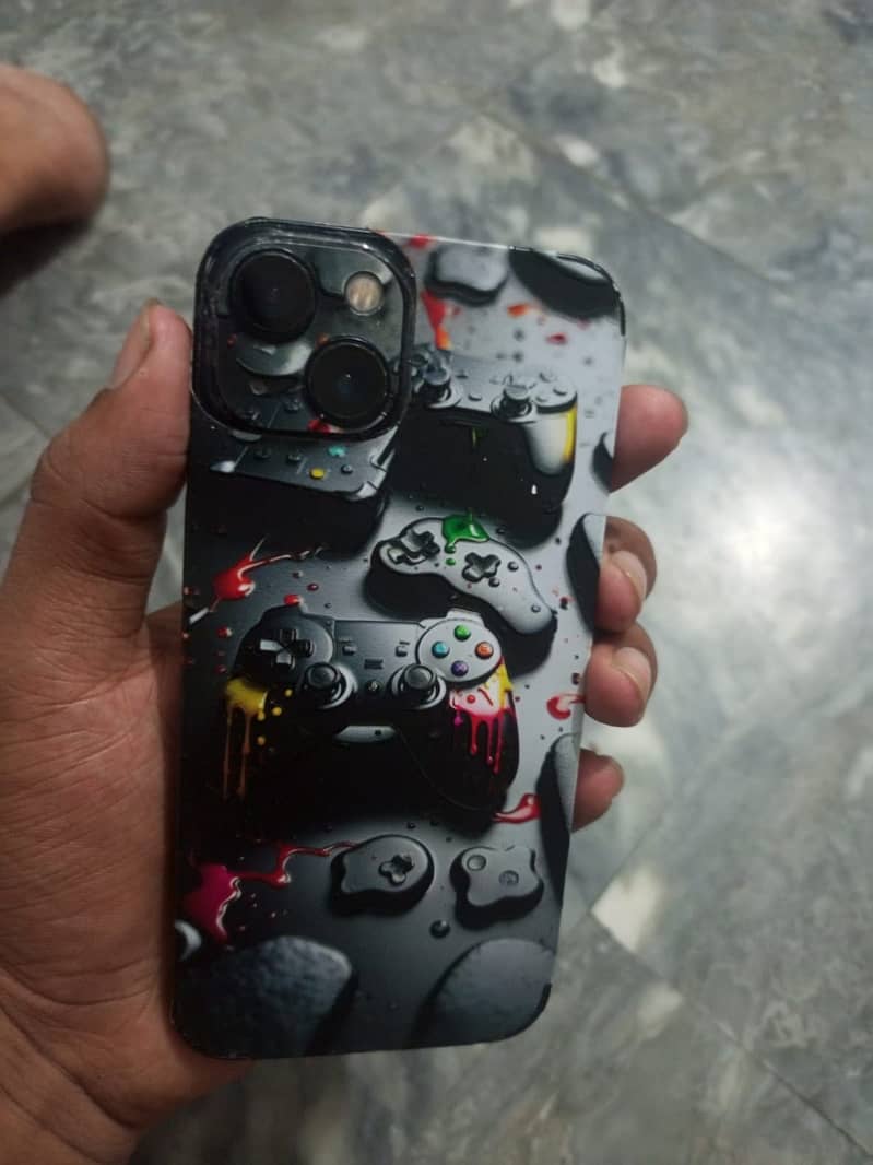 Apple iPhone 13 1