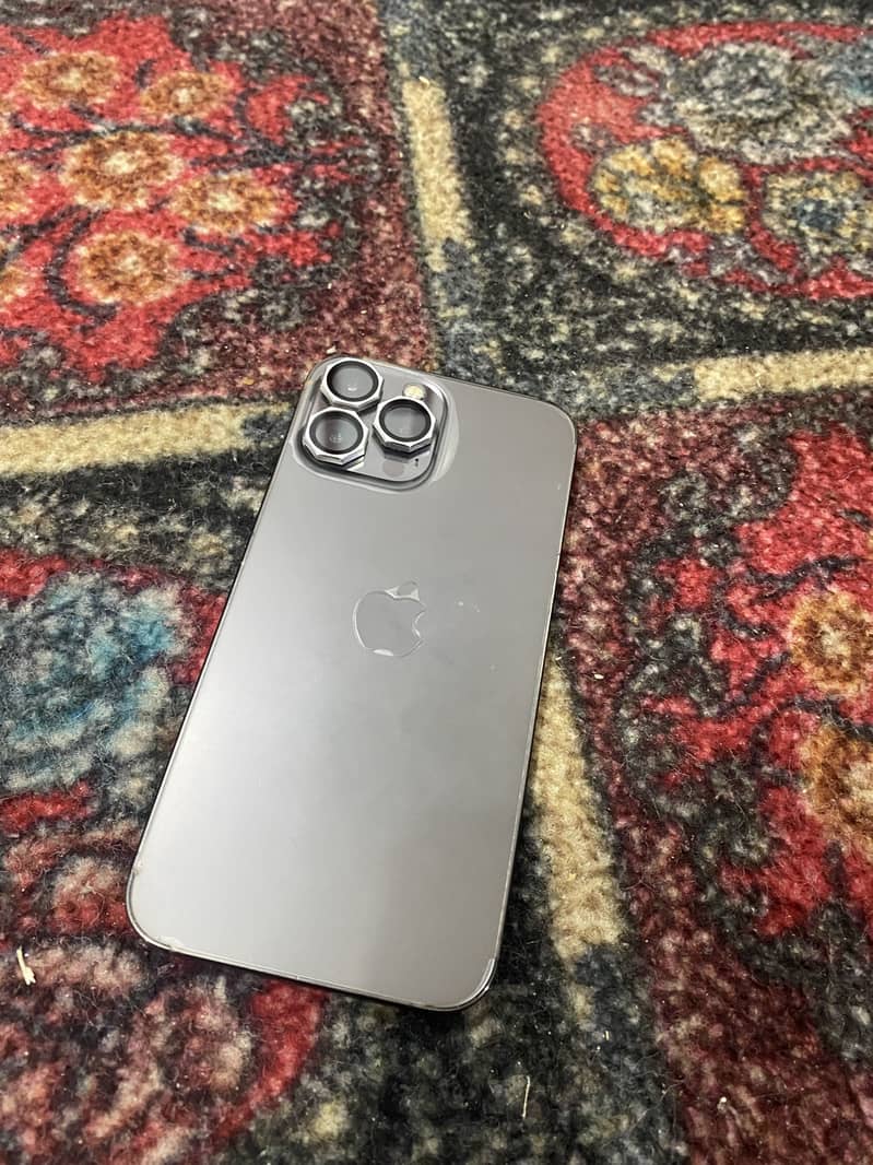 Apple iPhone 13 Pro Max 3