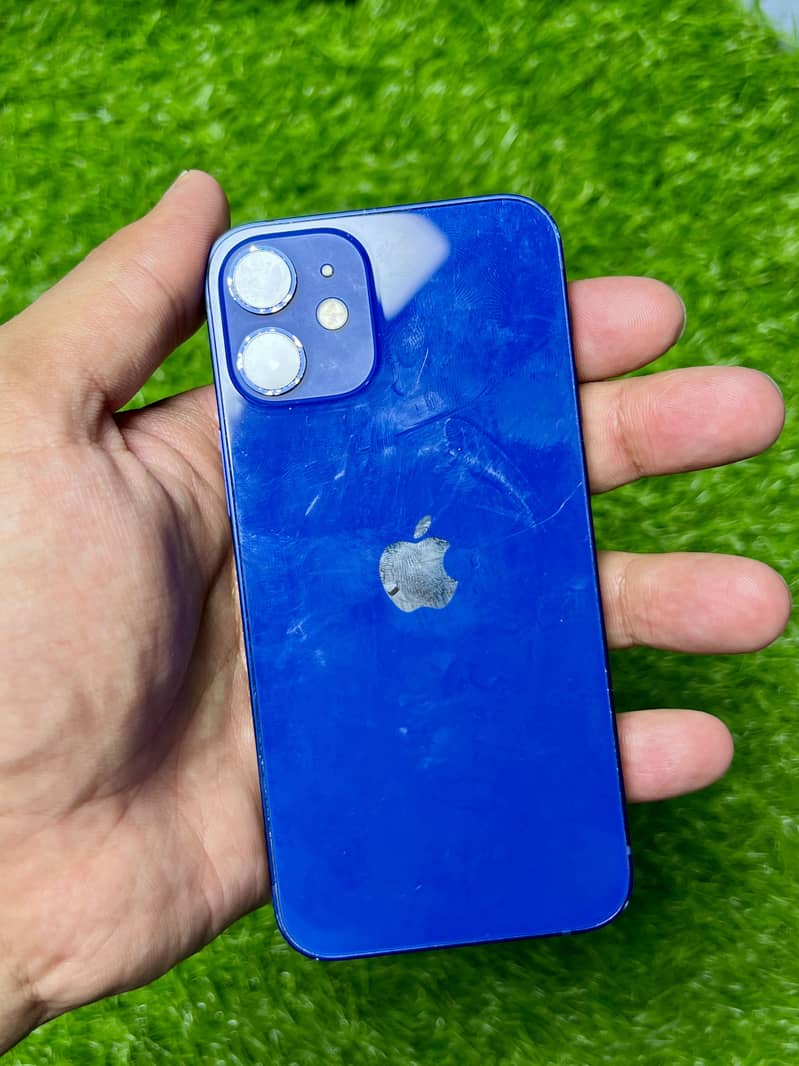 Apple iPhone 12 mini 3