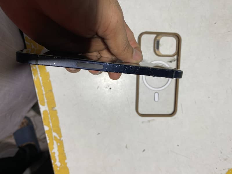Apple iPhone 12 2