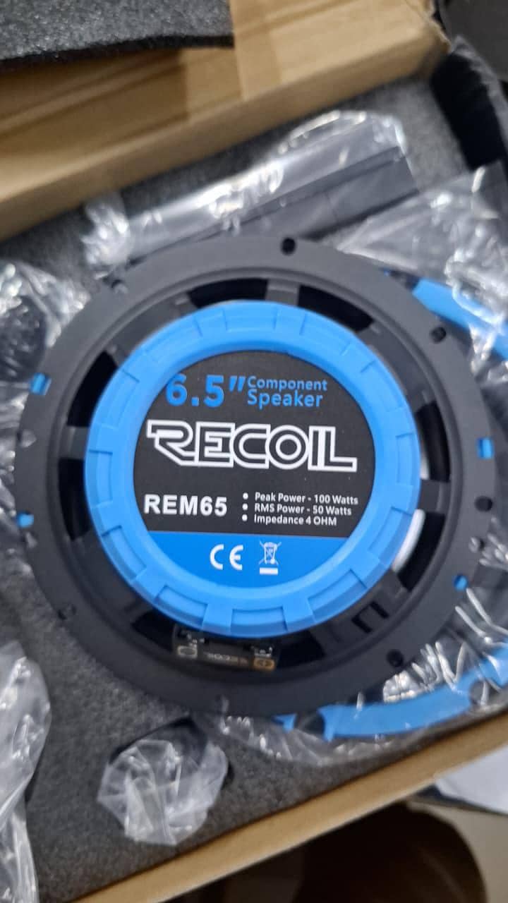 components speaker 1