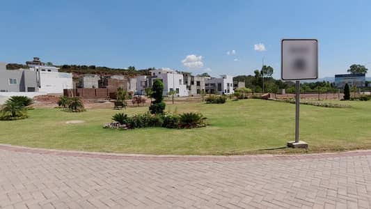 8 Marla Residential Plot For sale In Islamabad
