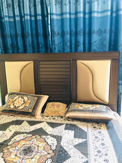wooden bed king size