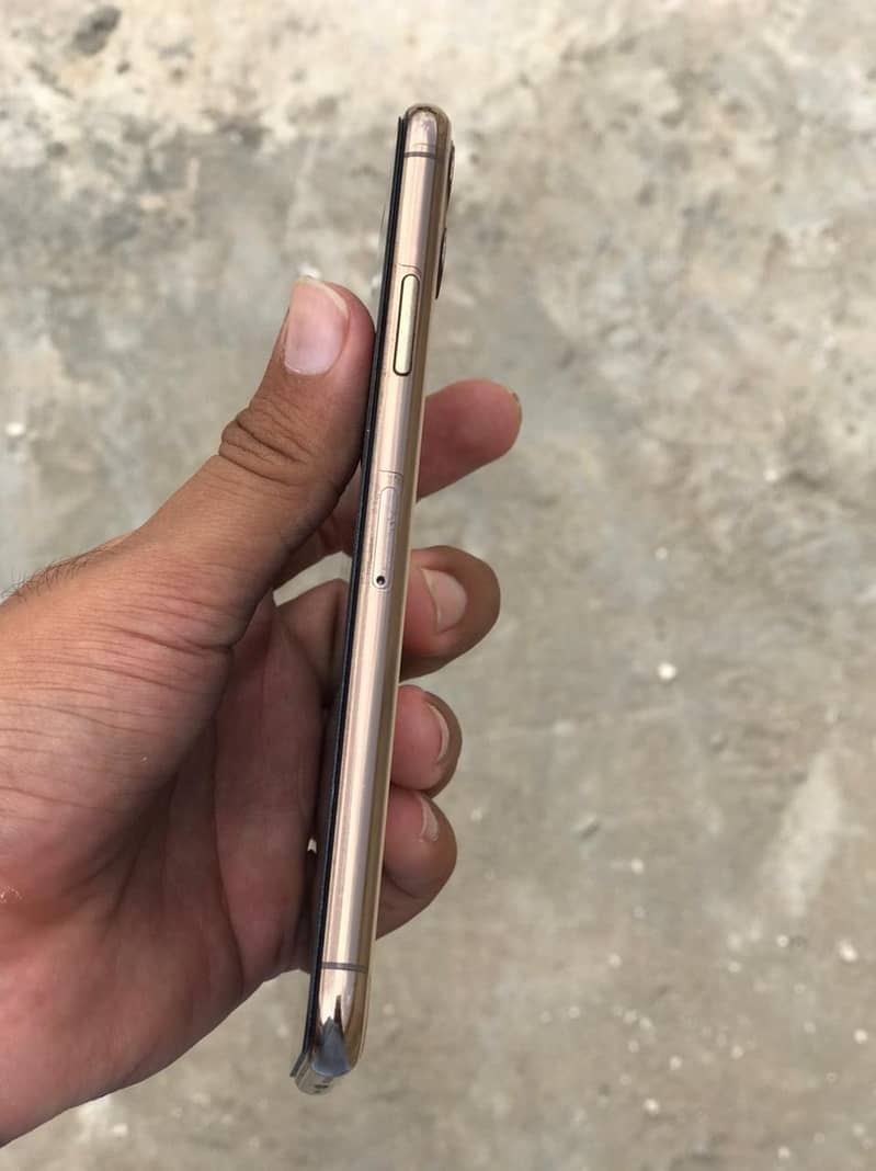 Apple iPhone 11pro max 7