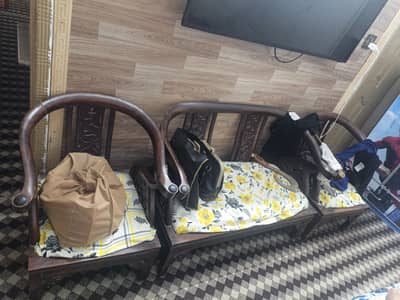 4 seater sofa