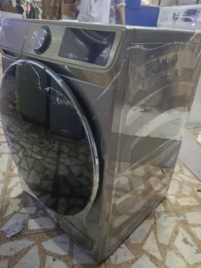 Samsung auto matic wahing machine farntdoor and spiner