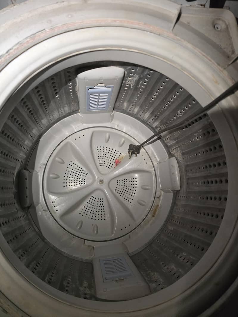 Haier Automatic washing machine 2