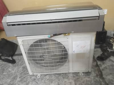 all German no rupaye 1.5 tan gree DC inverter