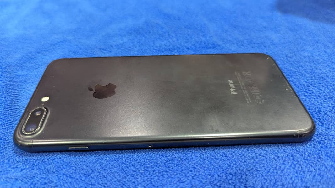Apple iPhone 7 Plus 4