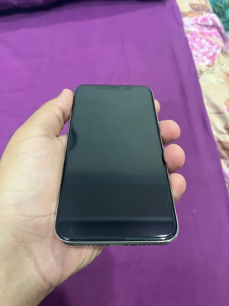 Apple iPhone X 1