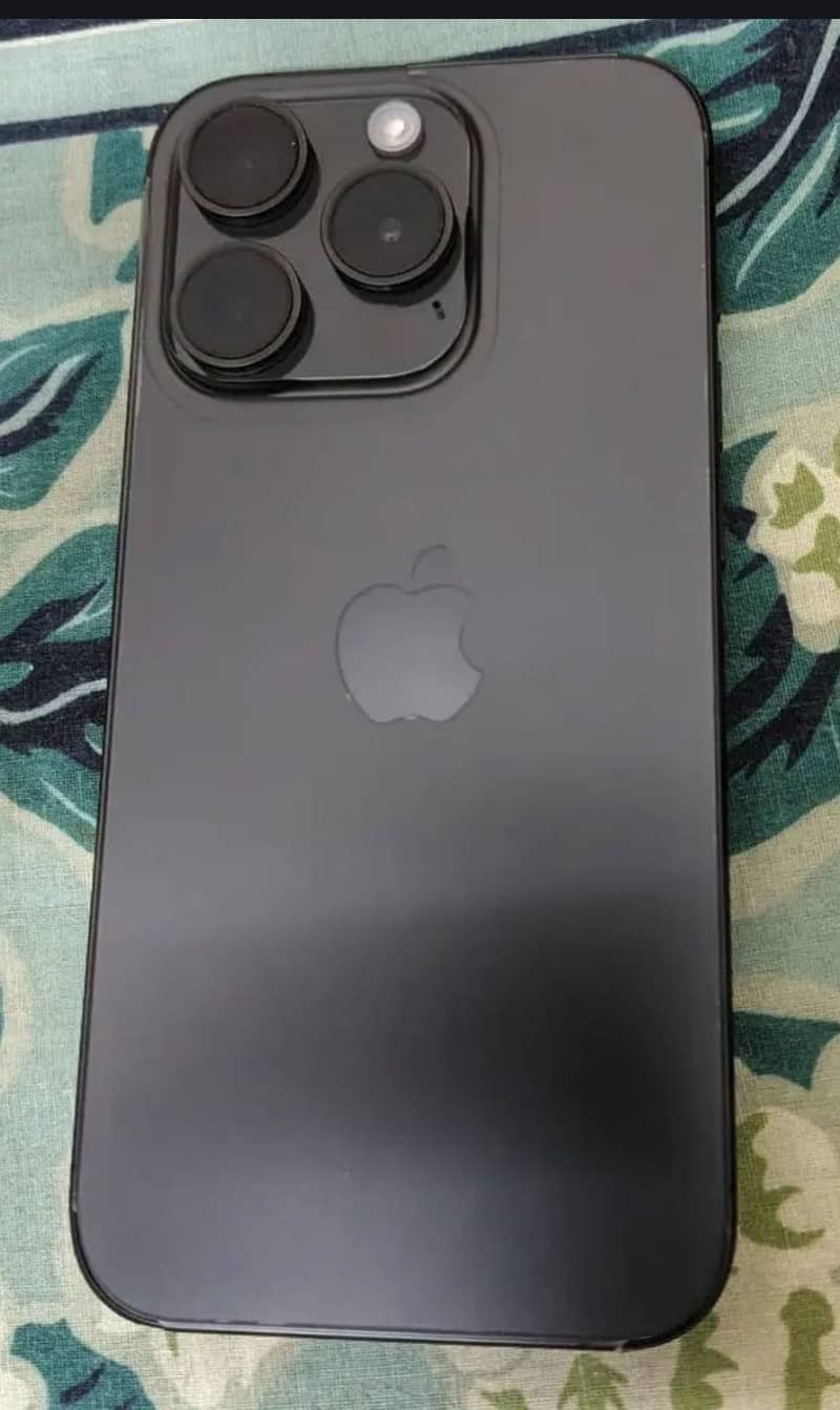 Apple iPhone 15 Pro 0