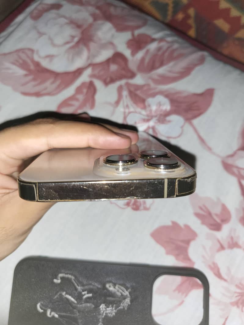 Apple iPhone 13 Pro 3