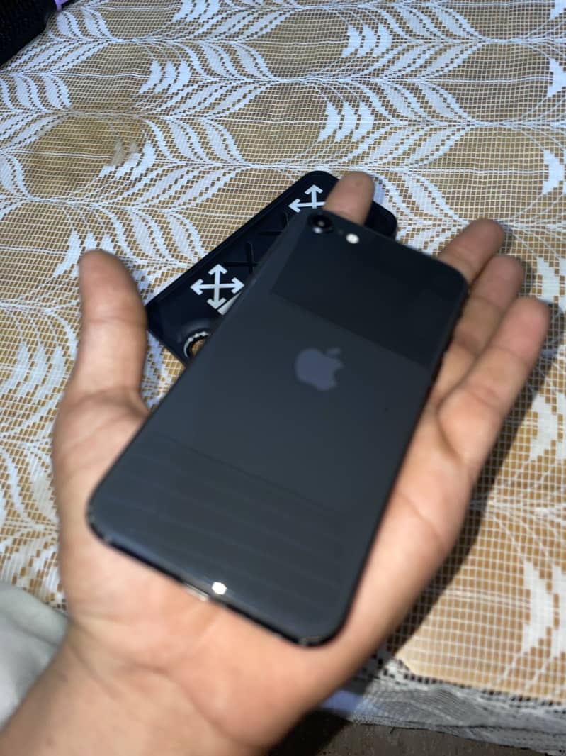 iPhone SE 2 0