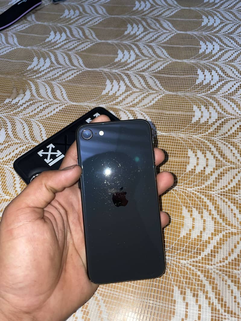 iPhone SE 2 5