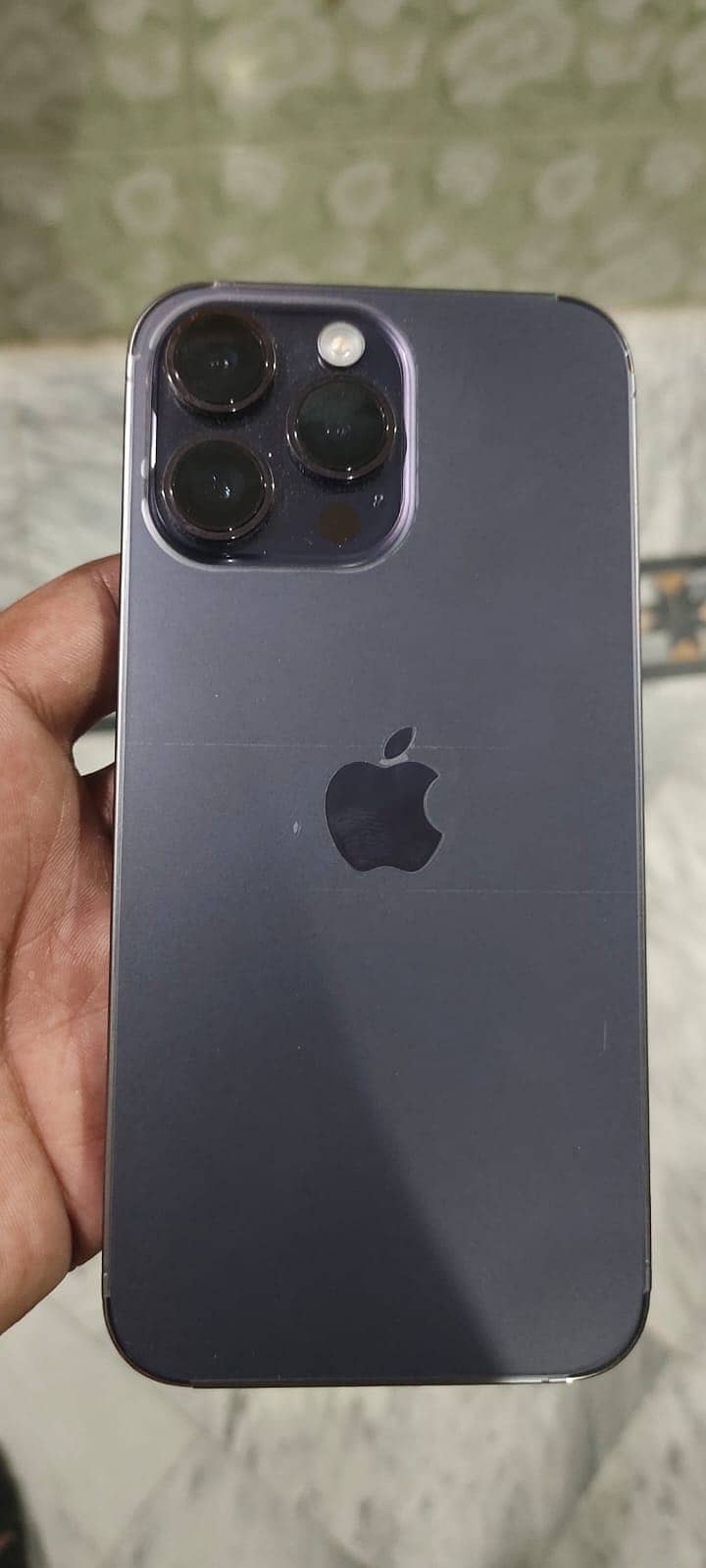 Apple iPhone 14 Pro Max 1