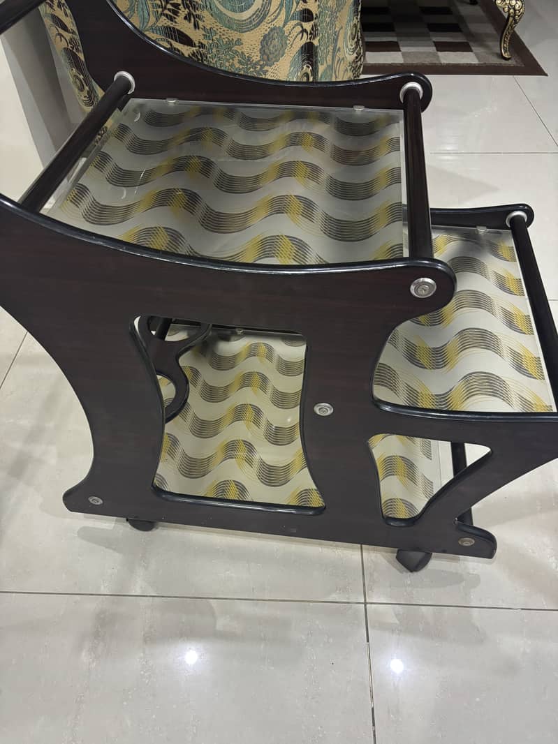 Tea trolly 0