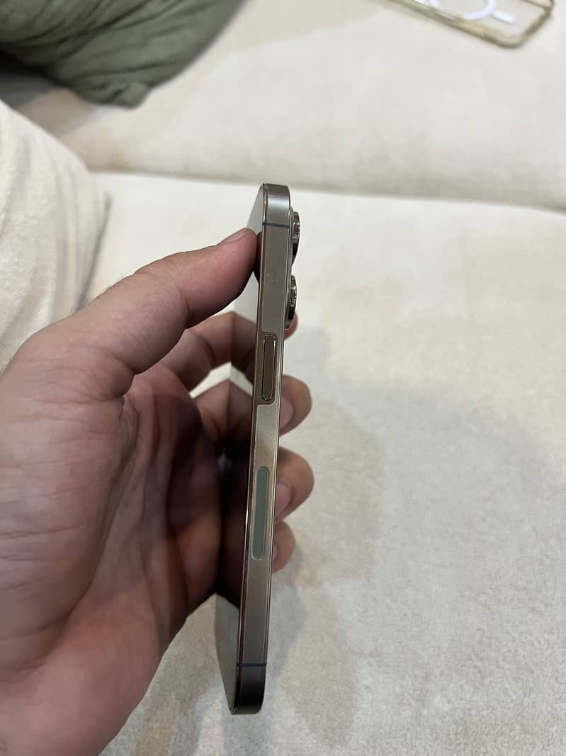 Apple iPhone 14 Pro 3