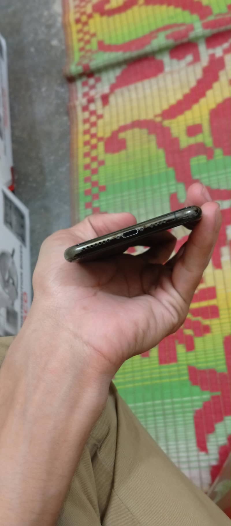 Apple iPhone XS Max 3