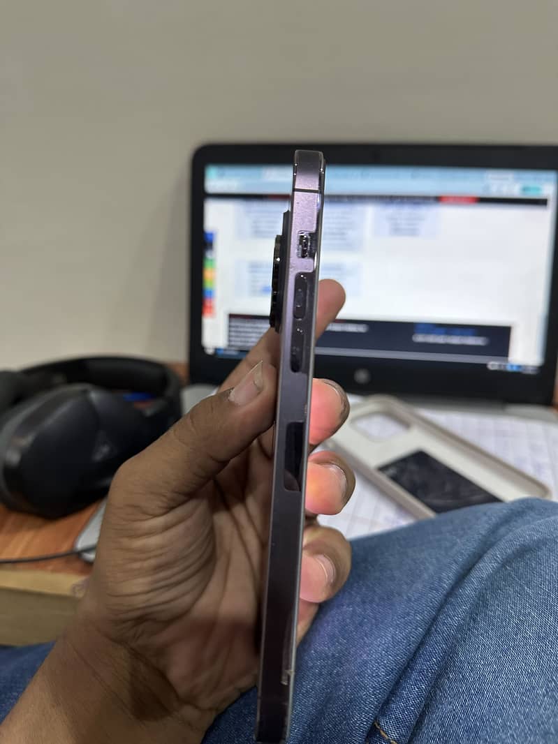 IPhone 14 Pro Max 4