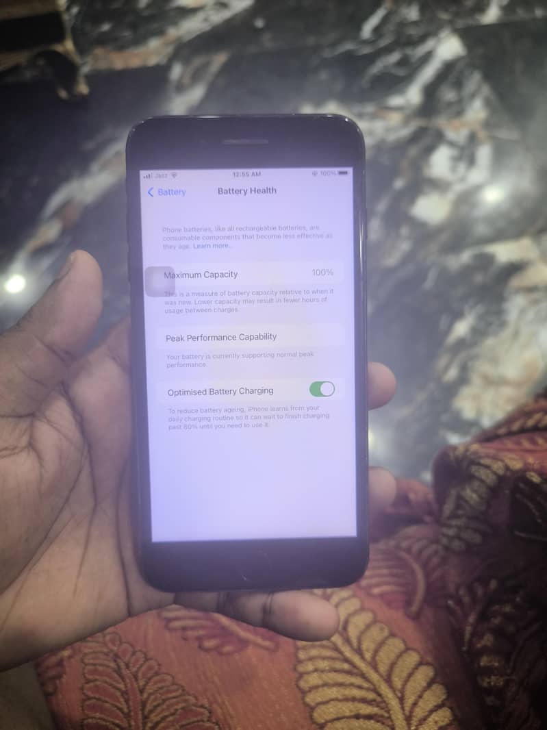 Apple iPhone 7 Plus 0