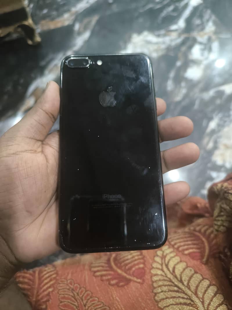 Apple iPhone 7 Plus 4