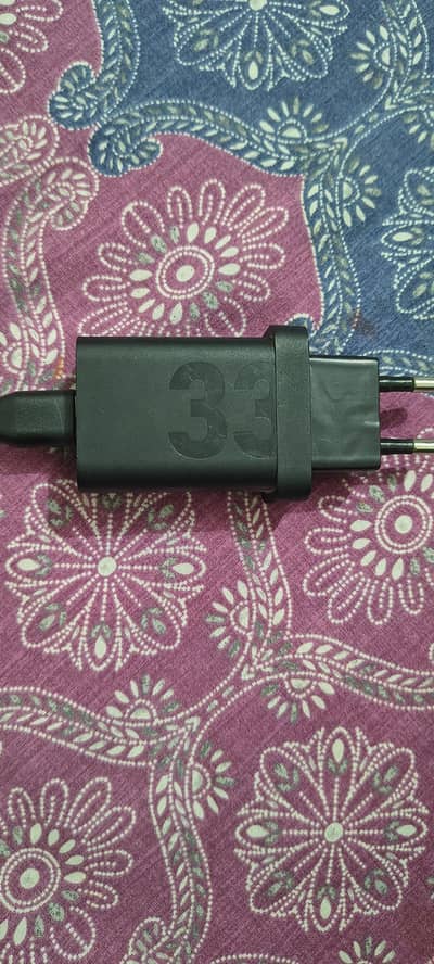 Motorola 33W charger