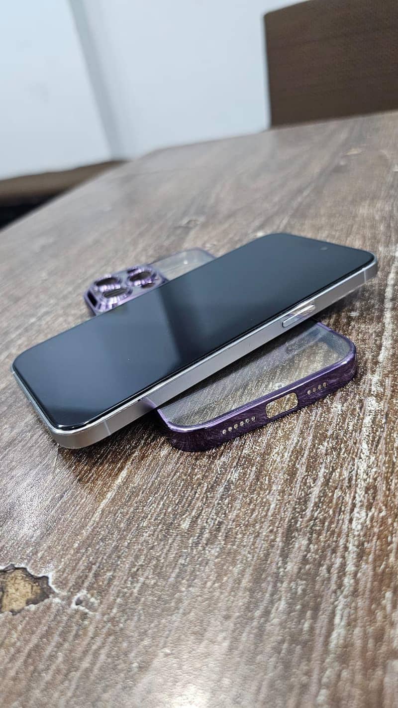 Apple iPhone 14 Pro Max 2