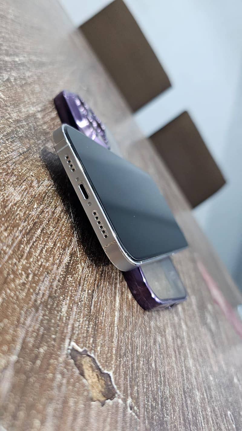Apple iPhone 14 Pro Max 3