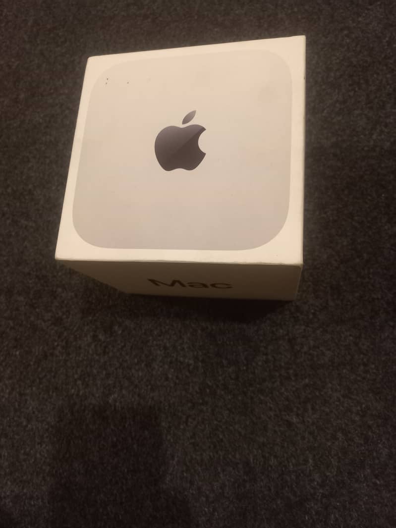 Apple Mac Mini M4 0