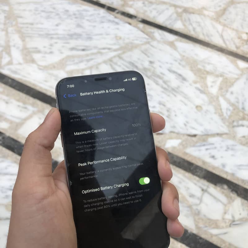 Apple iPhone X 6