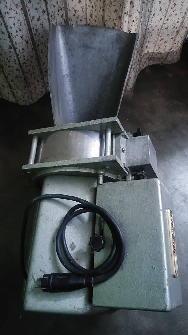 chips cutting machine 1